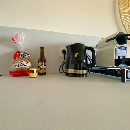 Appartement T2 Dans Résidence Neuve Vue à Porticcio *